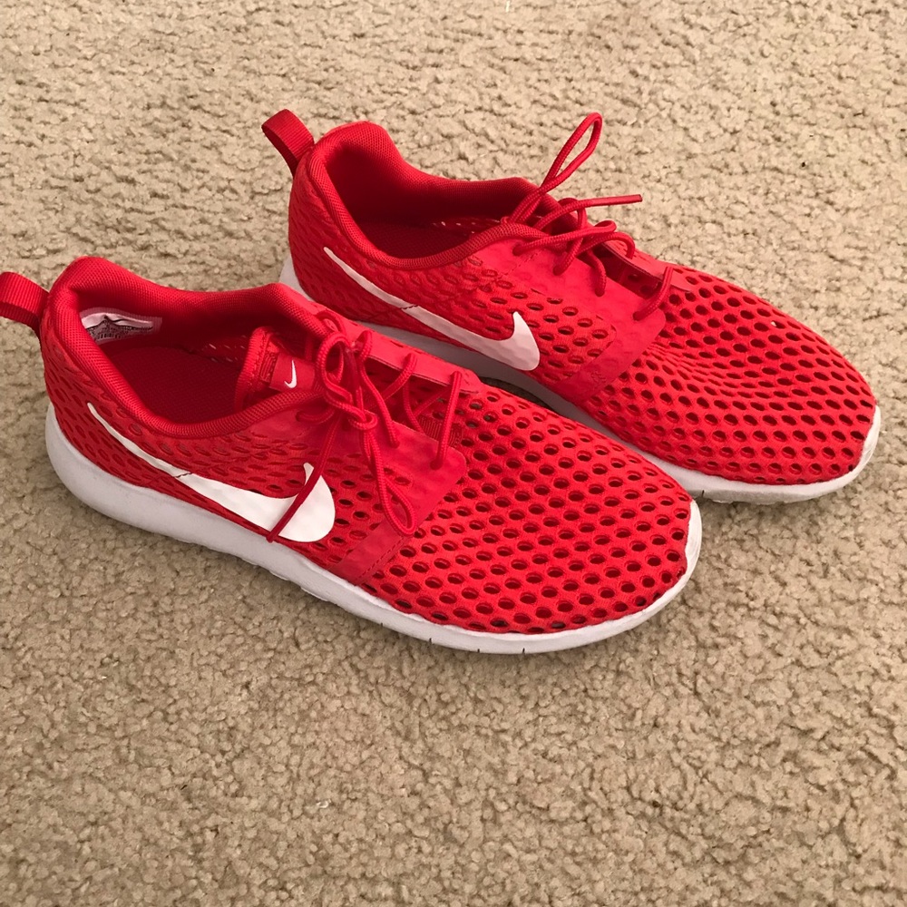 Red Nike’s